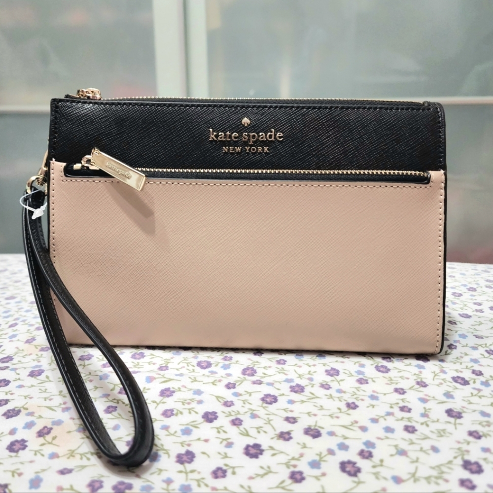 New Kate Spade pouch Wristlet